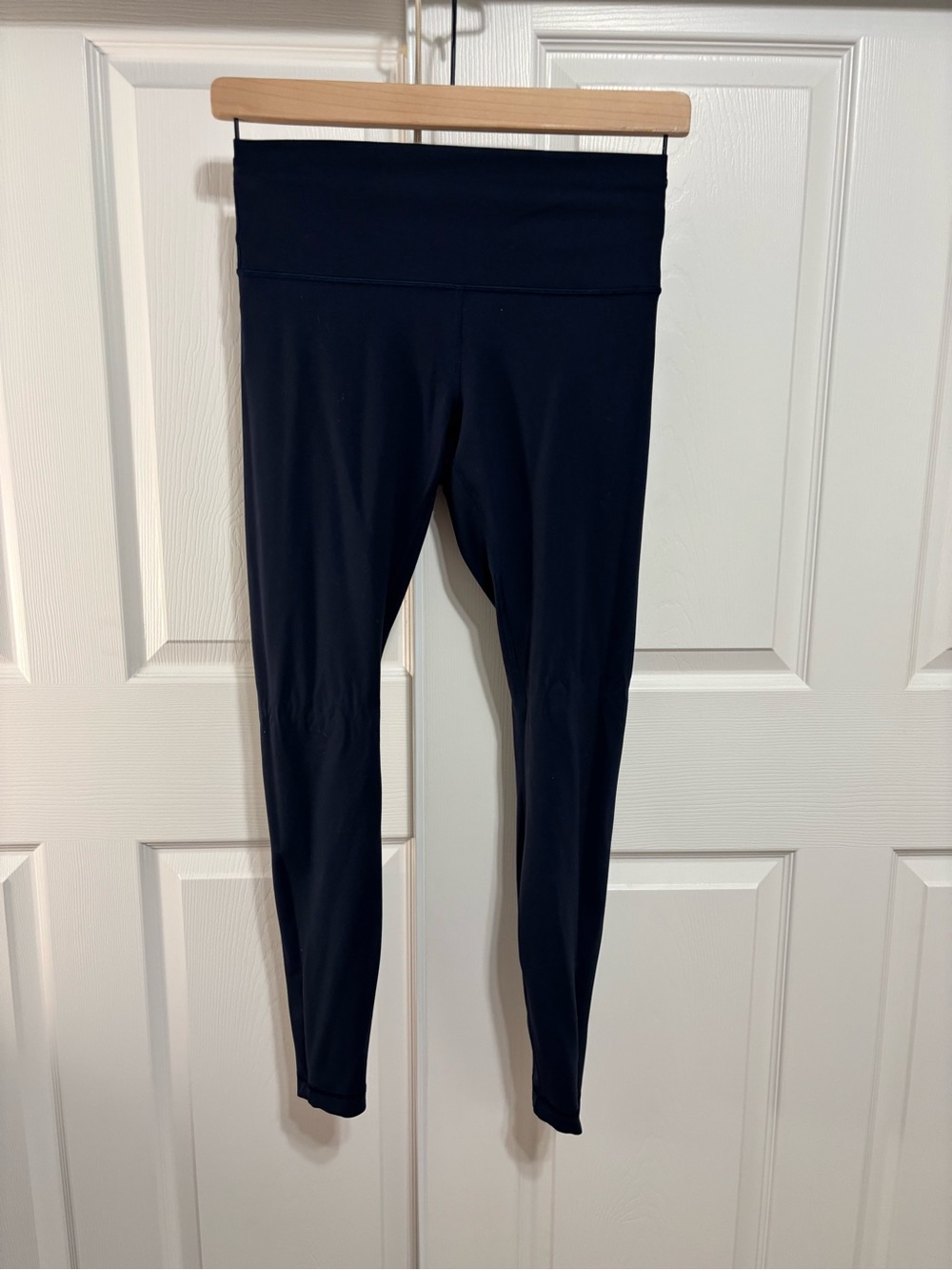 Lululemon Wunder Train high-rise tight in True Navy
